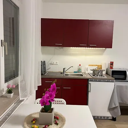 Nr 7 Am Stuttgarter Flughafen Und Messe * ליינפלדן-אכטרדינגן